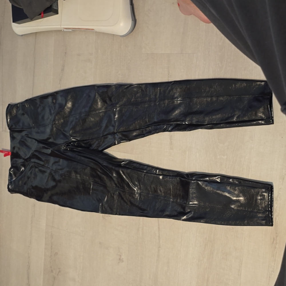 Spanx faux leather shiny leggings